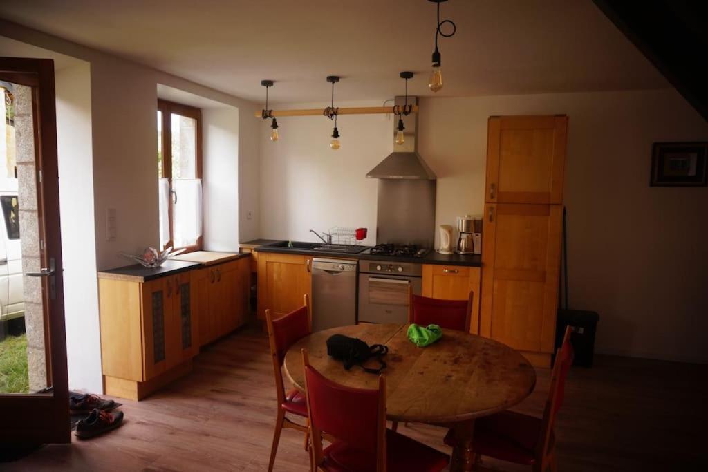 Belle Maison De Campagne Hénon Esterno foto