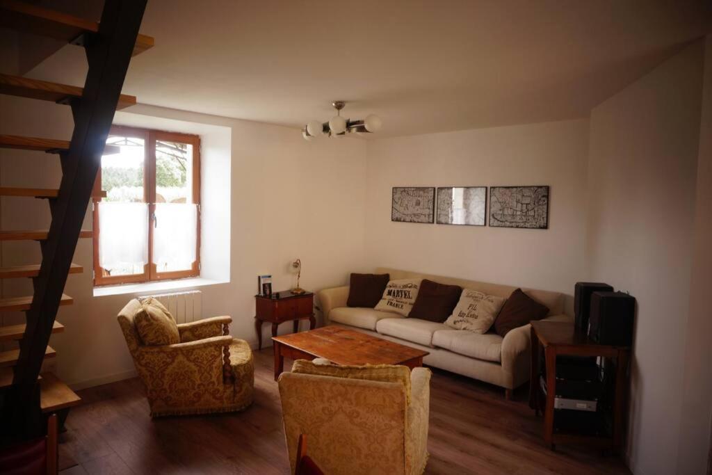 Belle Maison De Campagne Hénon Esterno foto