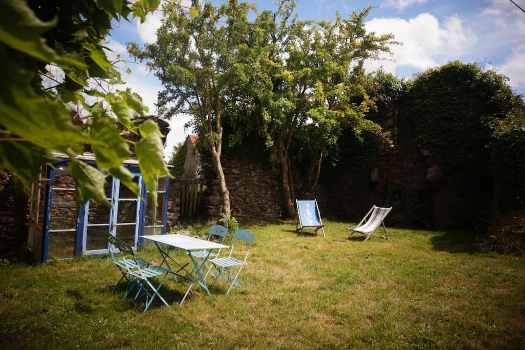 Belle Maison De Campagne Hénon Esterno foto